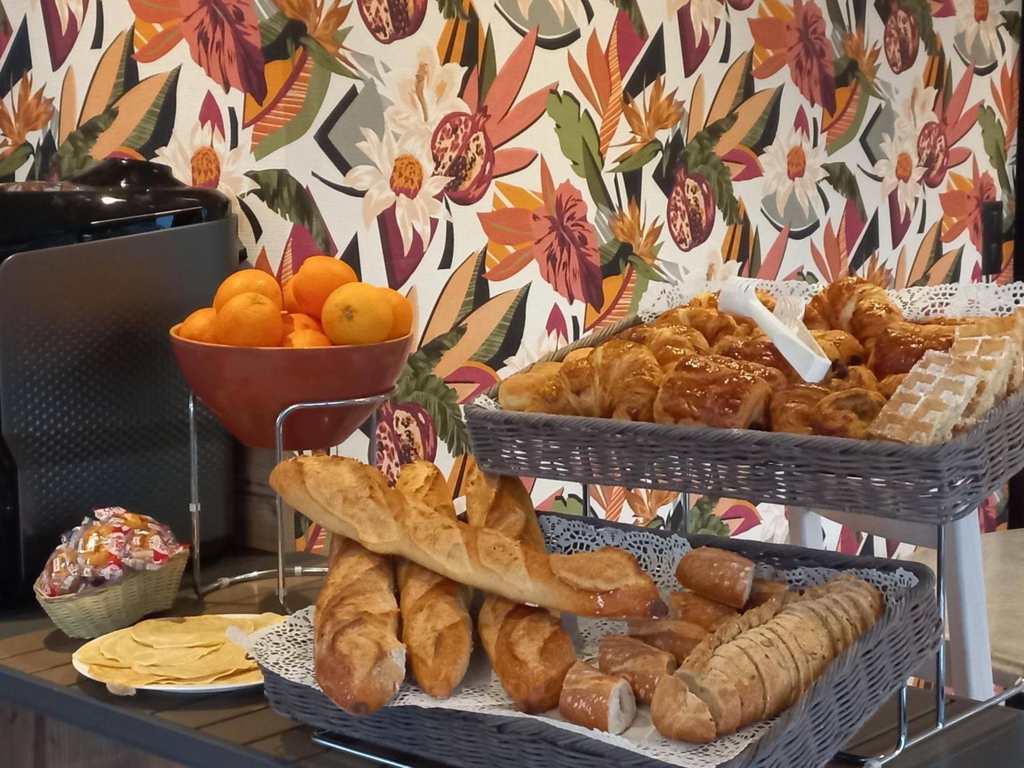 Hotel Restaurant De La Poste Saint-Just-en-Chevalet Екстер'єр фото